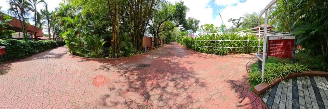 Saj Earth Resort & Convention Center , Kochi Nedumbassery Exterior photo