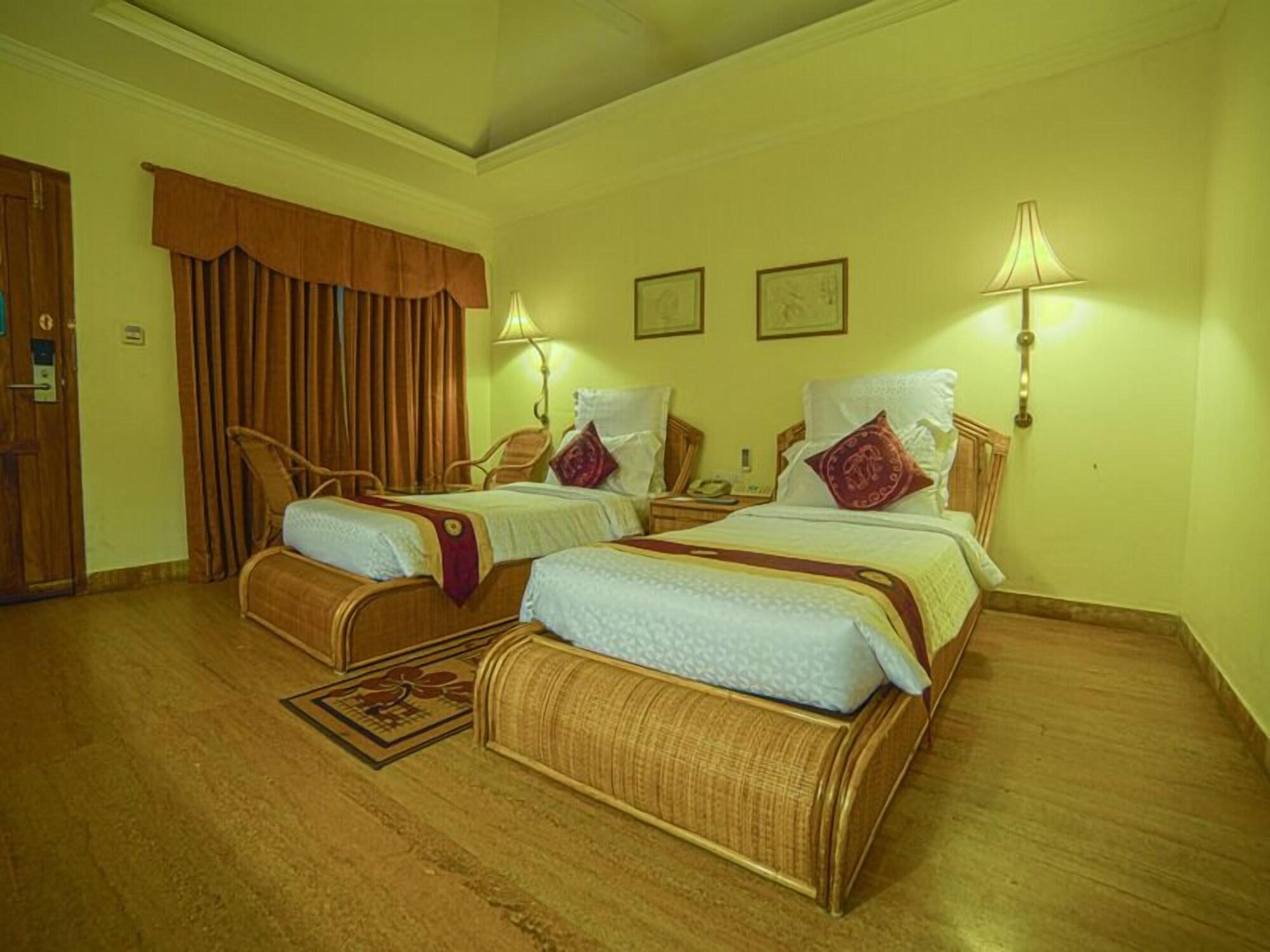 Saj Earth Resort & Convention Center , Kochi Nedumbassery Exterior photo