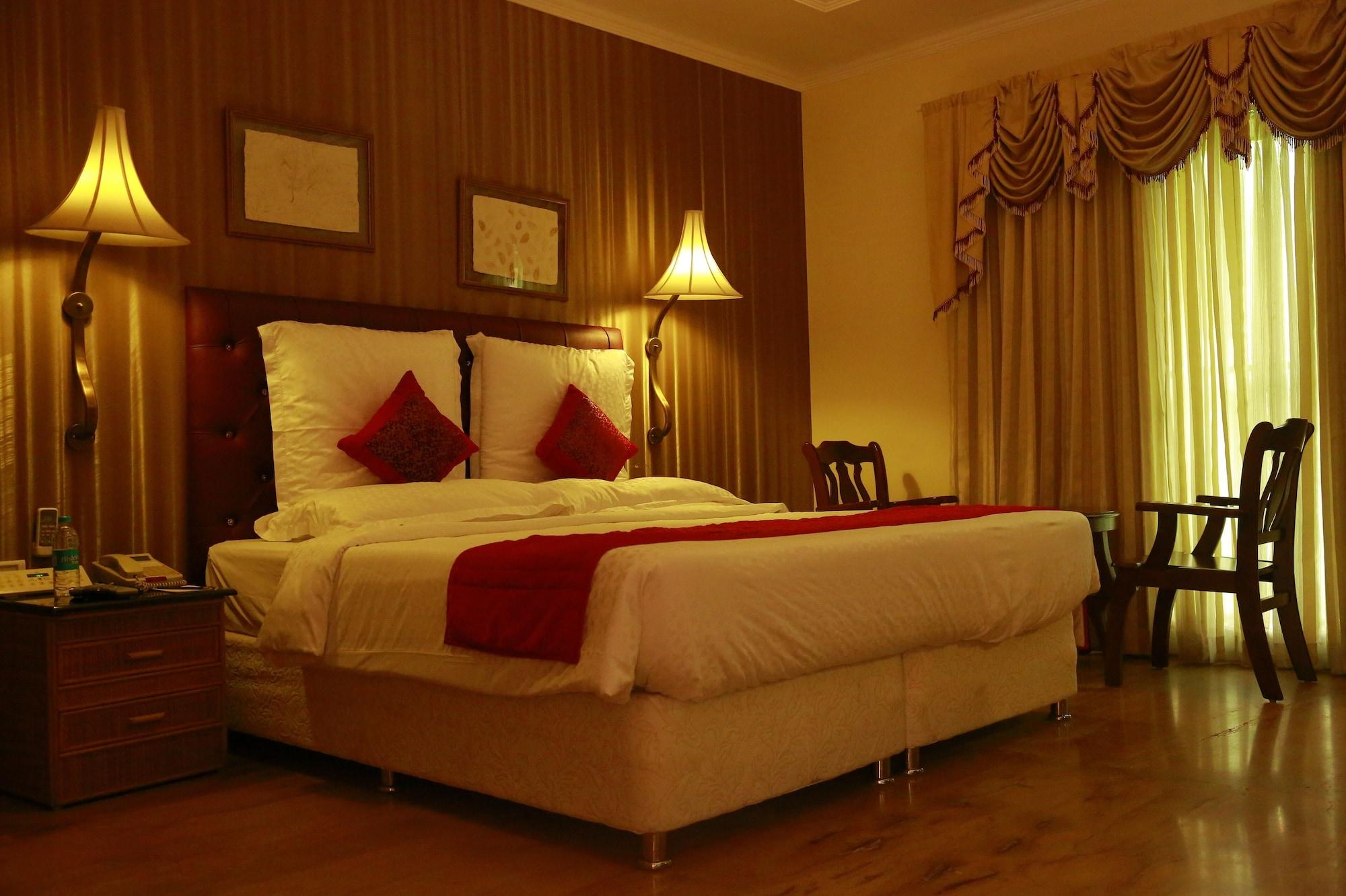 Saj Earth Resort & Convention Center , Kochi Nedumbassery Exterior photo