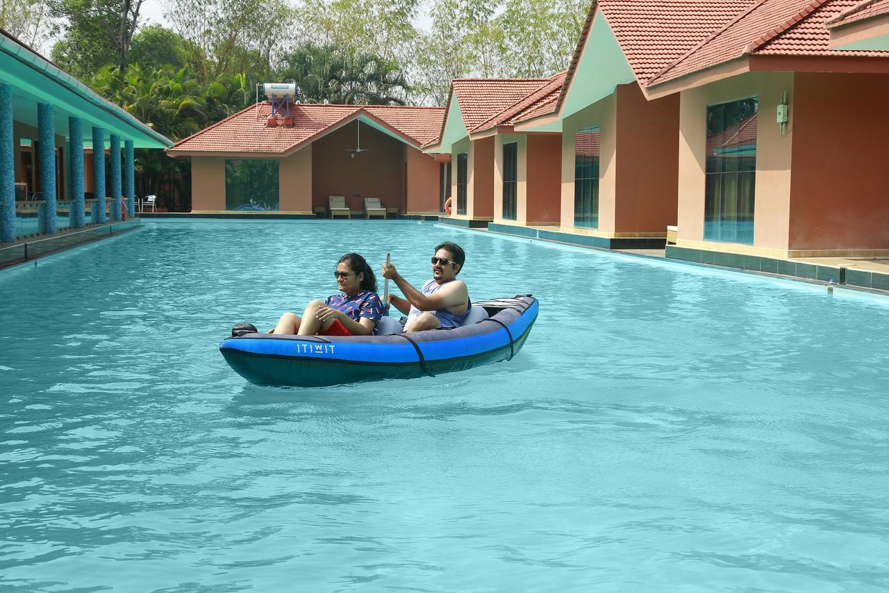 Saj Earth Resort & Convention Center , Kochi Nedumbassery Exterior photo