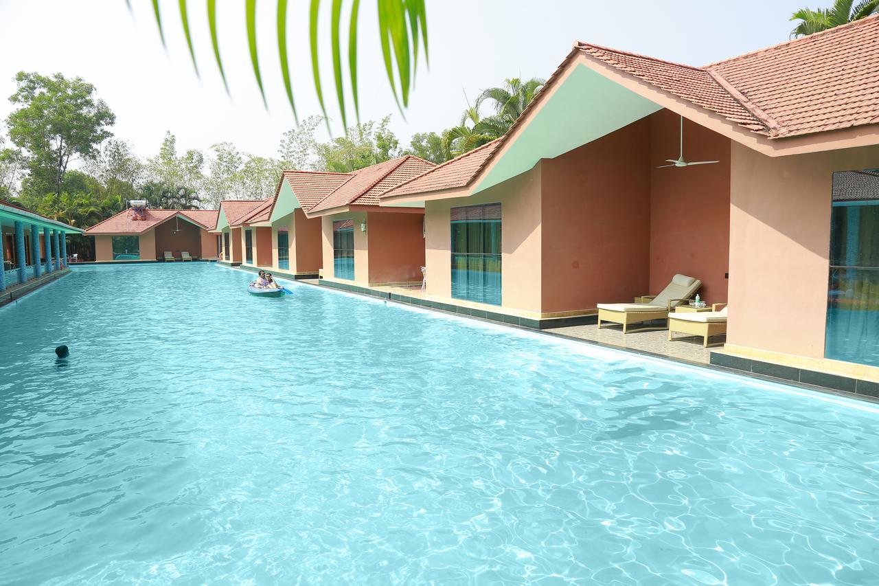 Saj Earth Resort & Convention Center , Kochi Nedumbassery Exterior photo